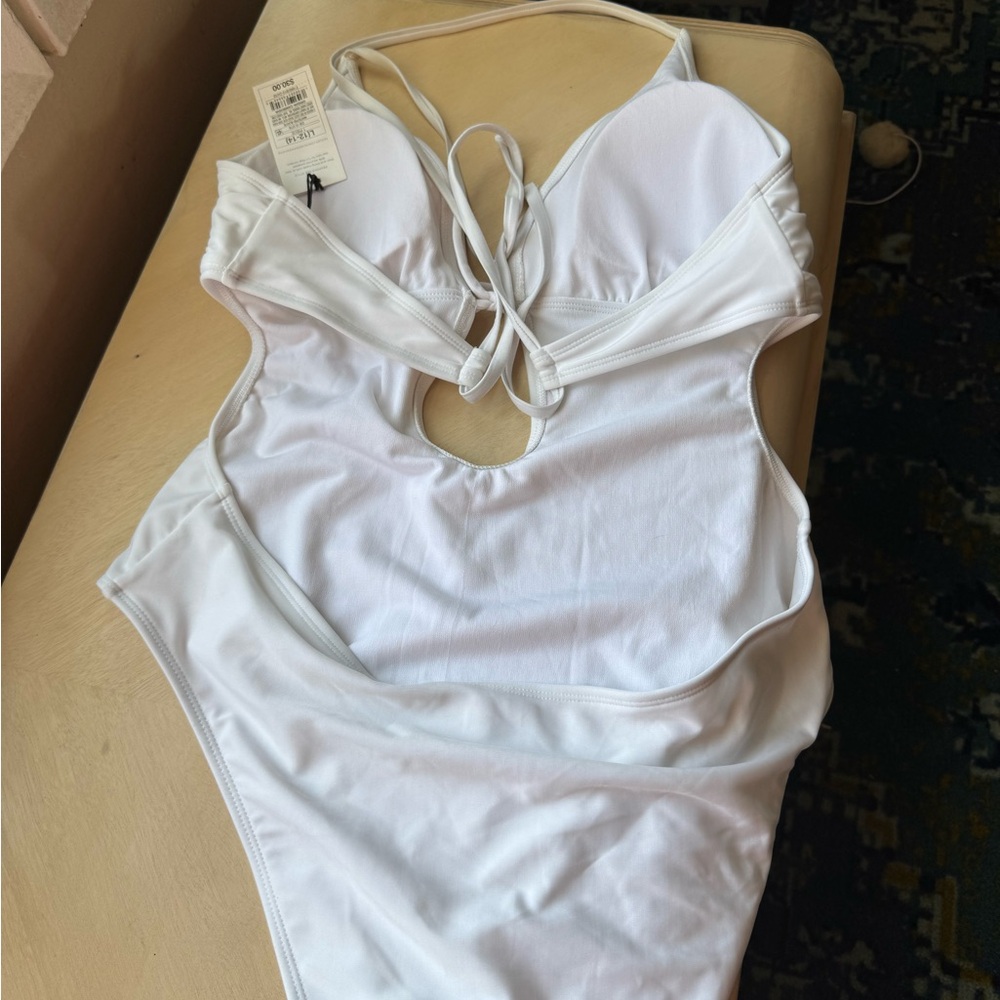 Shade & Shore Elegant, Sexy White Swimwear